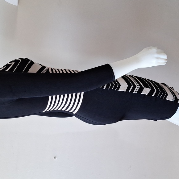 Bebe Black Label Bodycon 3/4 length Sleeve Dress Size Small - Picture 4 of 9